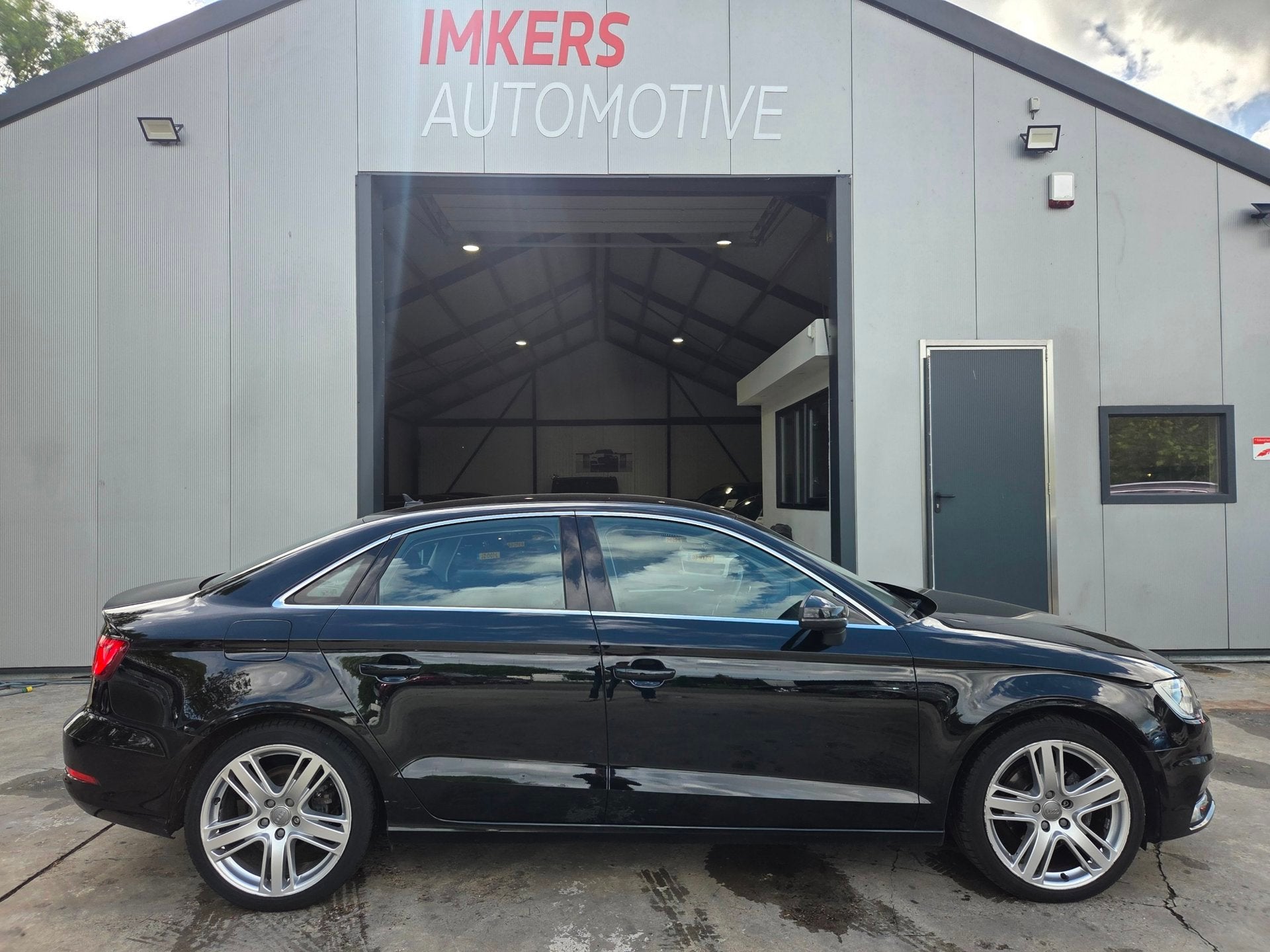 Audi A3 Limousine 1.4 TFSI CoD Ambition Pro Line Plus, Auto's, Stof, Gebruikt, 4 cilinders, Zwart