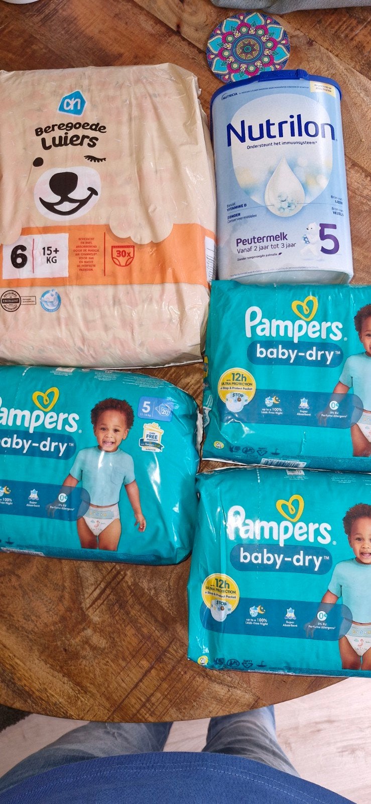Pampers Baby-Dry, AH luiers en Nutrilon Peuter Melk, Kinderen en Baby's, Babyvoeding en Toebehoren, Ophalen, Nieuw, Overige typen
