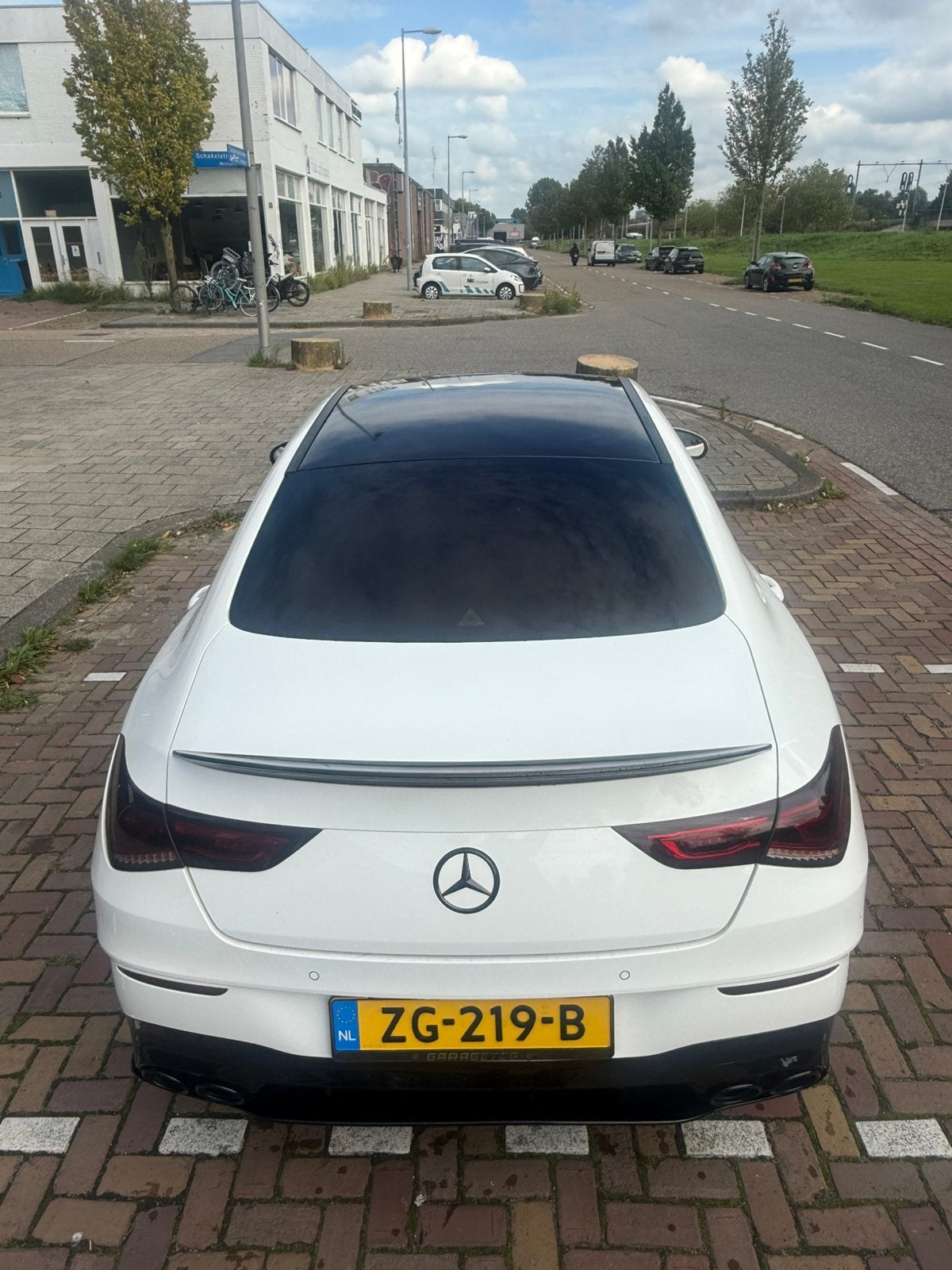 Mercedes-Benz CLA 180 136pk 7G-DCT 2019 Wit AMG pakket, CLA, 136 pk, 4 cilinders, Wit