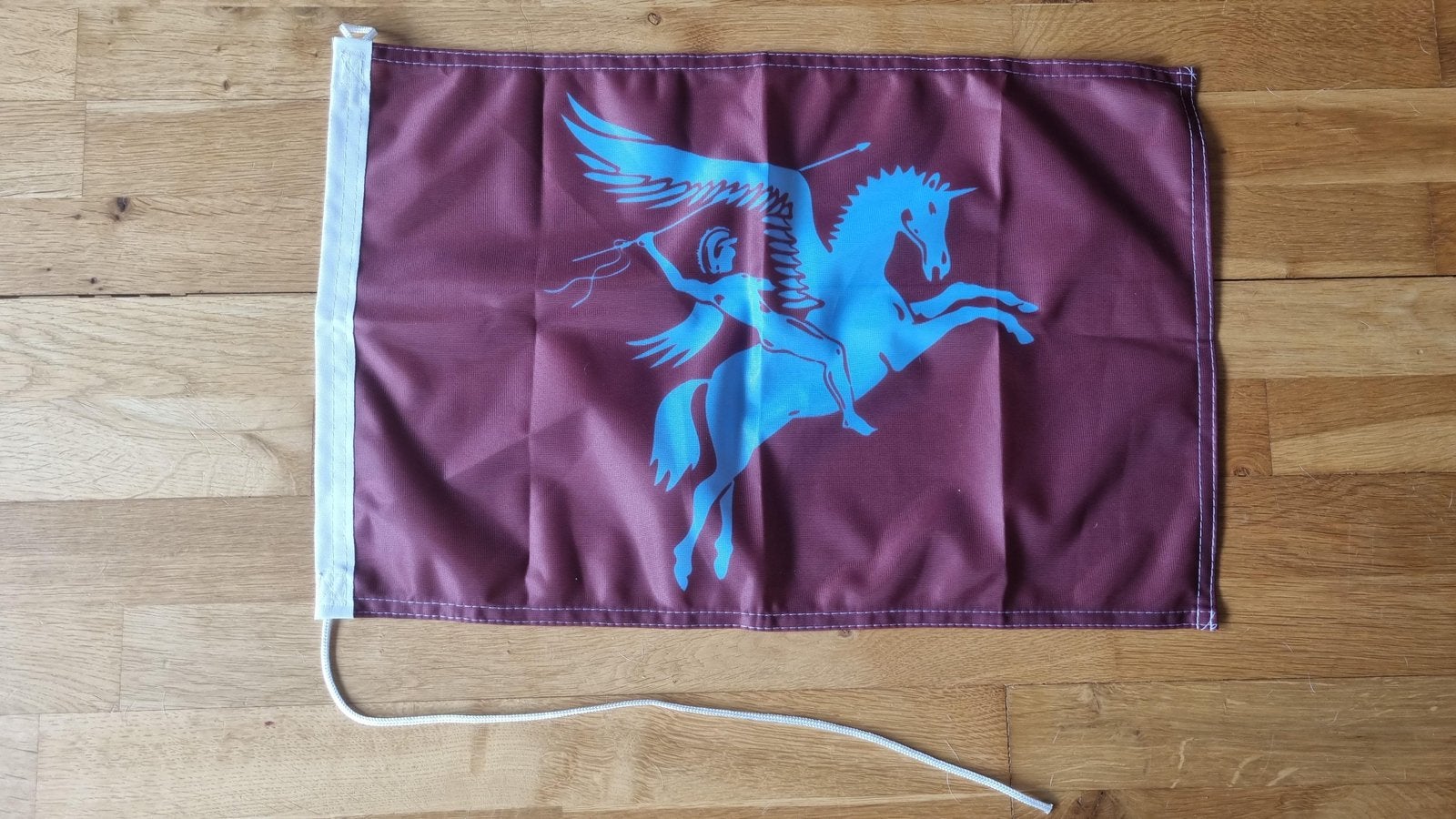 Airborne vlag 40 x 60 cm nieuw in verpakking, Ophalen of Verzenden, Nieuw