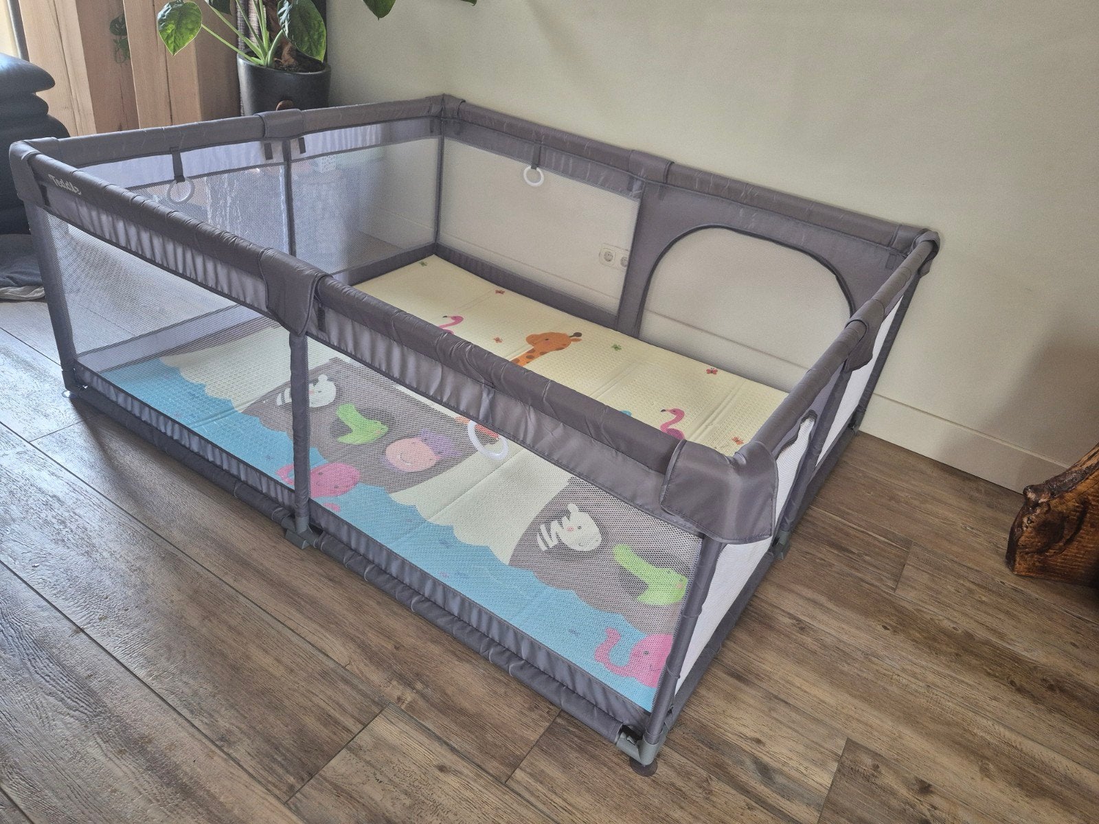 Teddle XL Grondbox met speelmat en speelballen, Ophalen, Zo goed als nieuw, Rechthoekig, Boxkleed