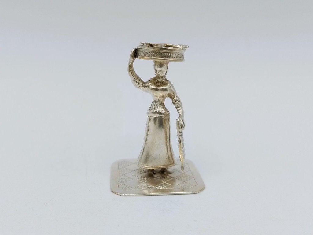 Zilveren miniatuur visverkoopster, J.S. Zwanenburg & Zn,, Verzenden, Zilver
