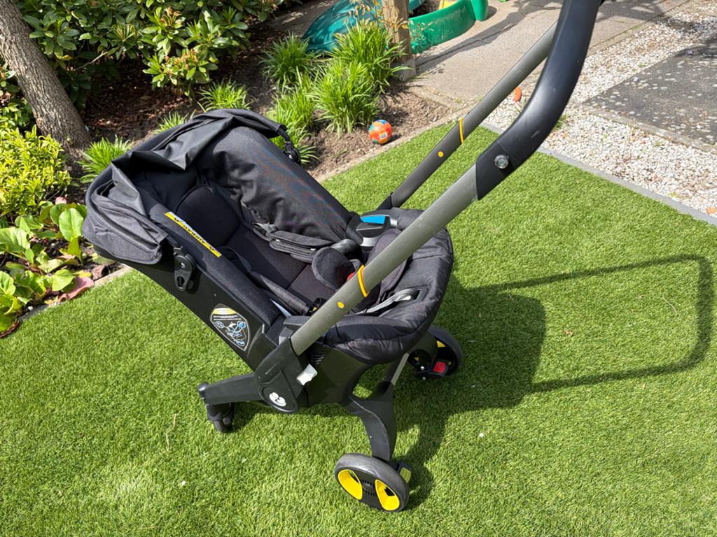 4-in-1 autostoel, Doona look-alike, Overige merken, Autogordel, Zo goed als nieuw, 0 t/m 13 kg