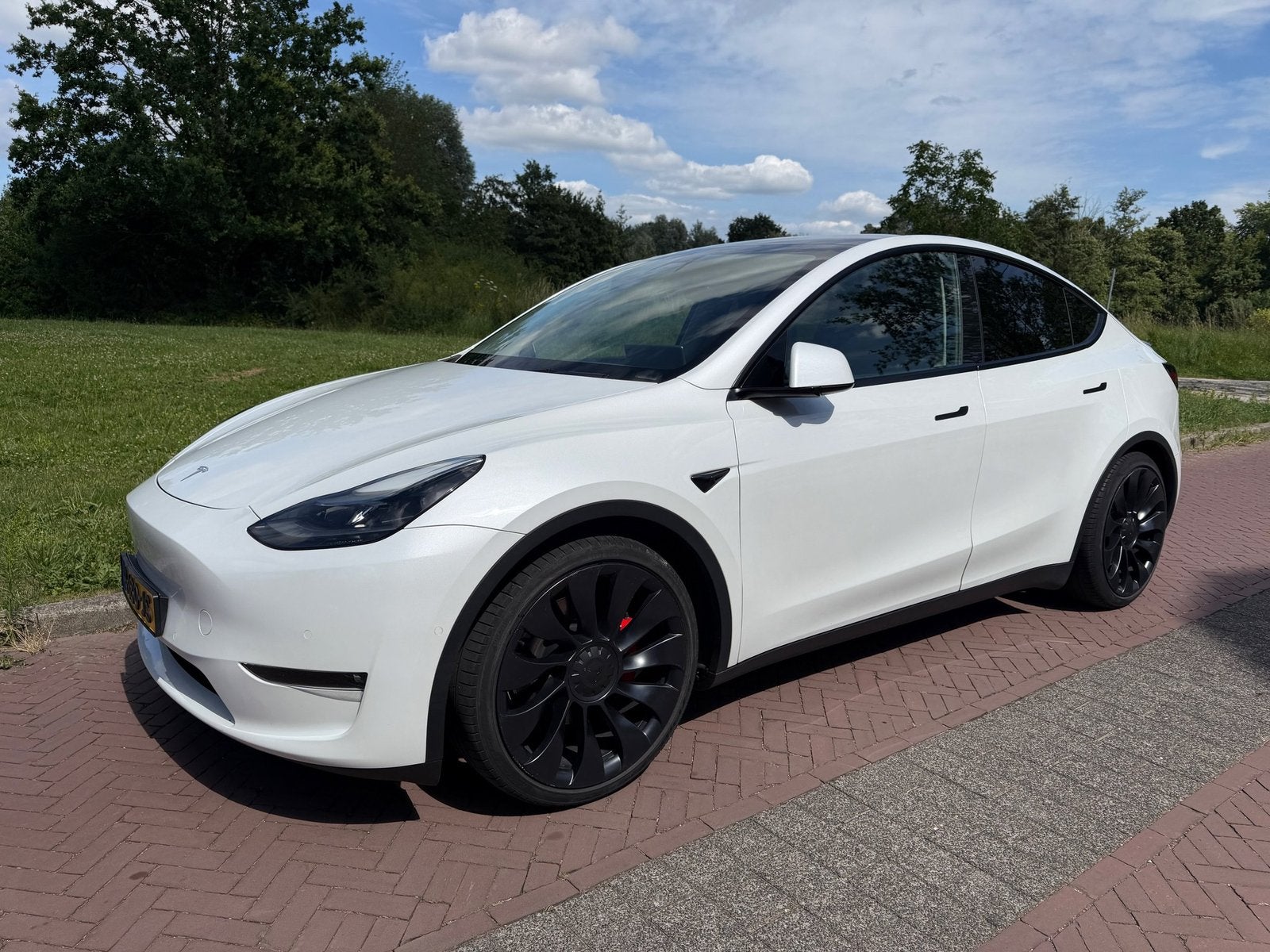 Tesla Model Y Performance SoH 93% BTW-auto Eerste eigenaar, Auto's, Automaat, 495 min, 1972 kg, Wit