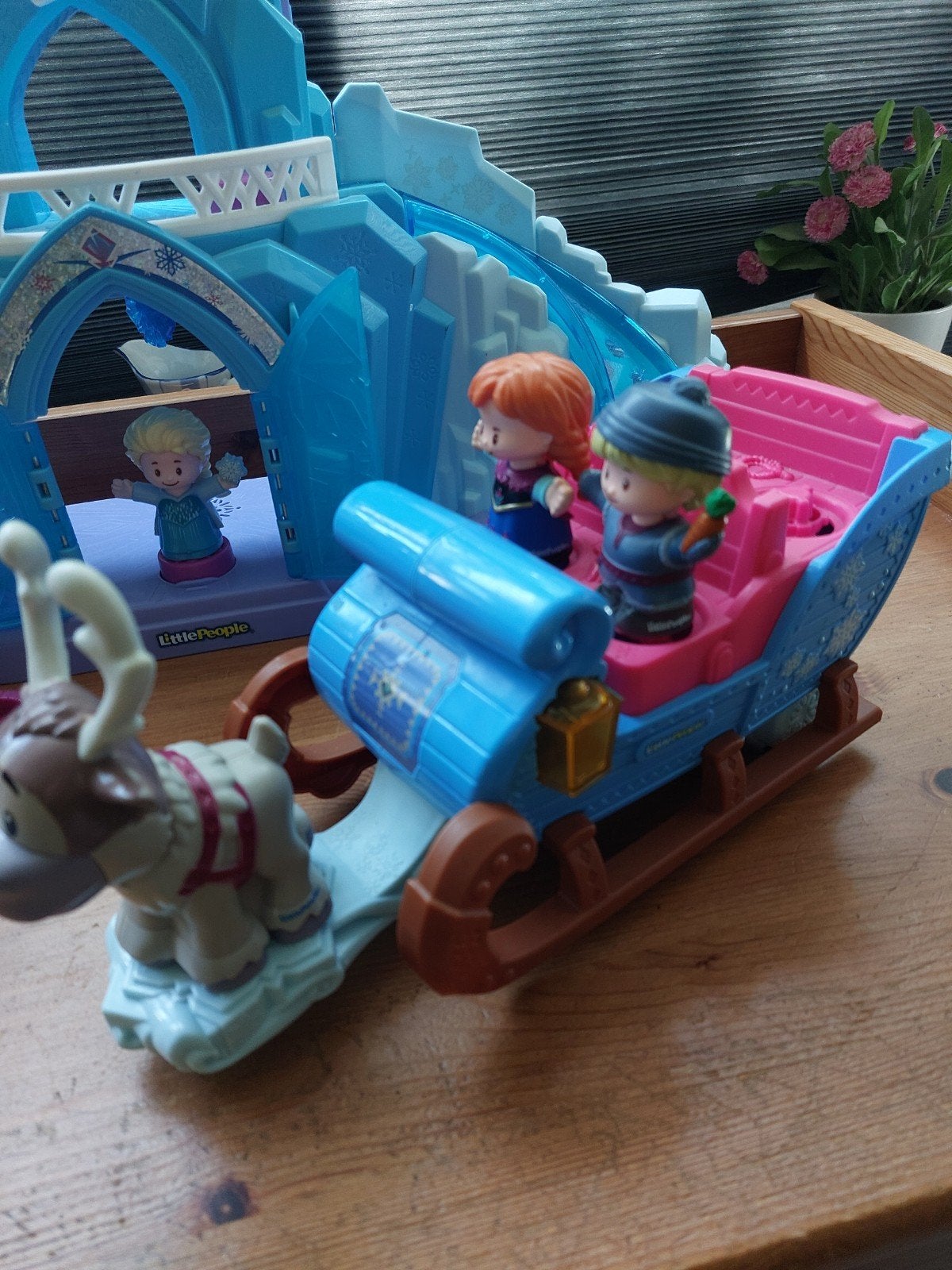 Little people Frozen kasteel met slee en Olaf knuffel, Kinderen en Baby's, Speelgoed | Fisher-Price, Ophalen of Verzenden