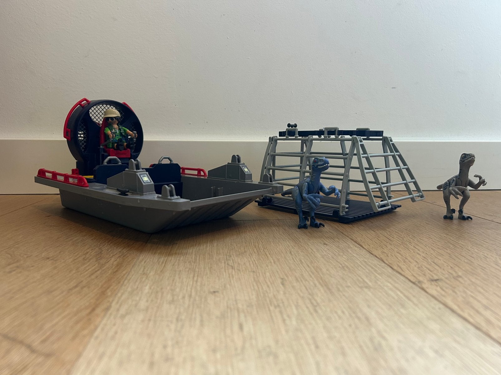 Playmobil luchtkussenboot met dino kooi 9433, Gebruikt, Complete set, Ophalen of Verzenden, Boot/Schip