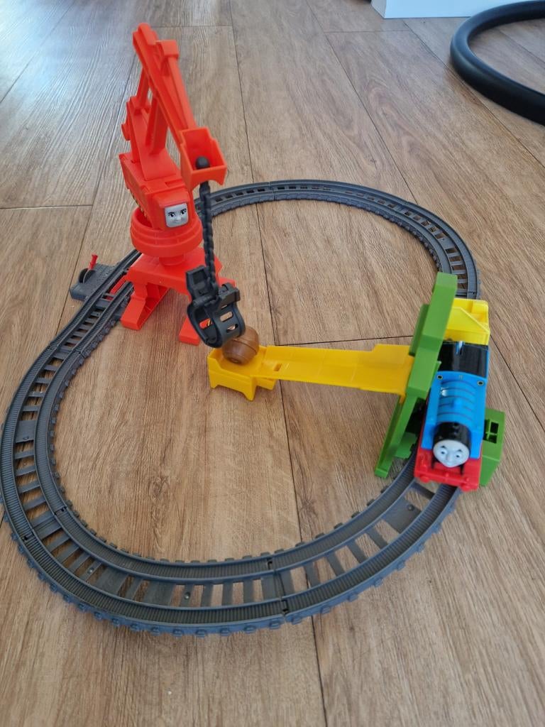 Thomas de Trein baan met hijskraan - Laden en lossen, Ophalen
