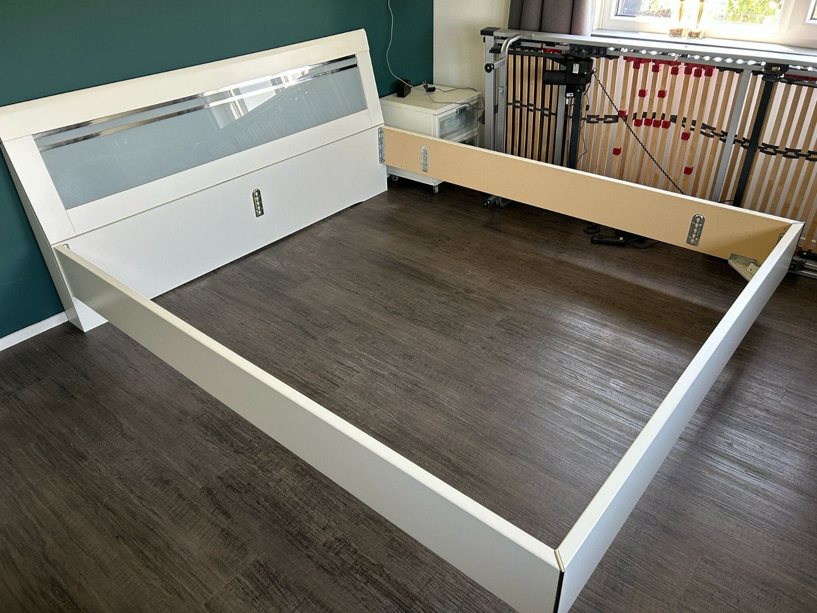 Bed wit 180x210, Huis en Inrichting, Slaapkamer | Bedden, Gebruikt, Tweepersoons, 180 cm, 210 cm, Hout, Wit, Ophalen