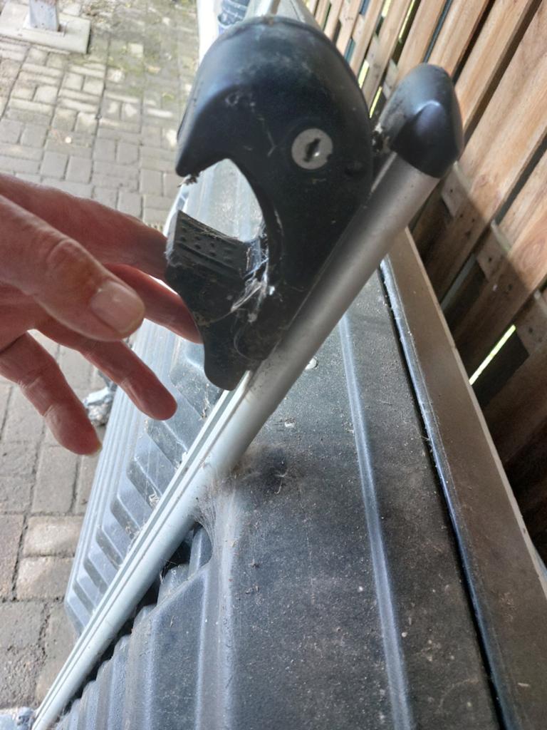 Thule 600 Dakkoffer met sleutel - Gebruikt, Auto diversen, Dakkoffers, Ophalen of Verzenden, Gebruikt