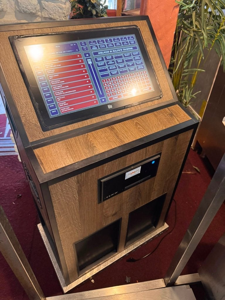 Moderne digitale touchscreen-jukebox, Ophalen, Gebruikt, 1970 tot heden, Overige merken