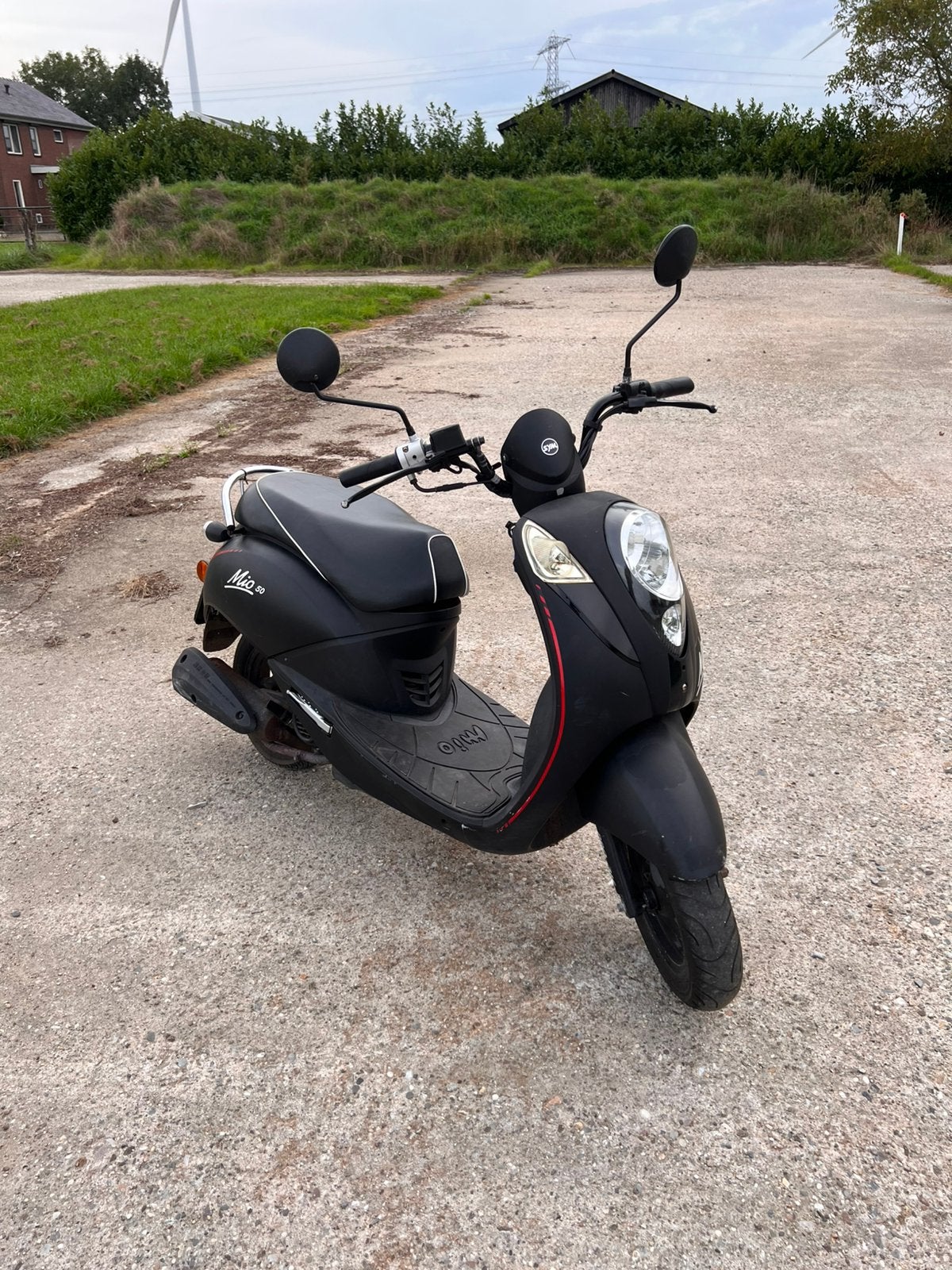 Sym mio brom 21XXX km, Fietsen en Brommers, Ophalen of Verzenden, Zo goed als nieuw, Benzine, Mio
