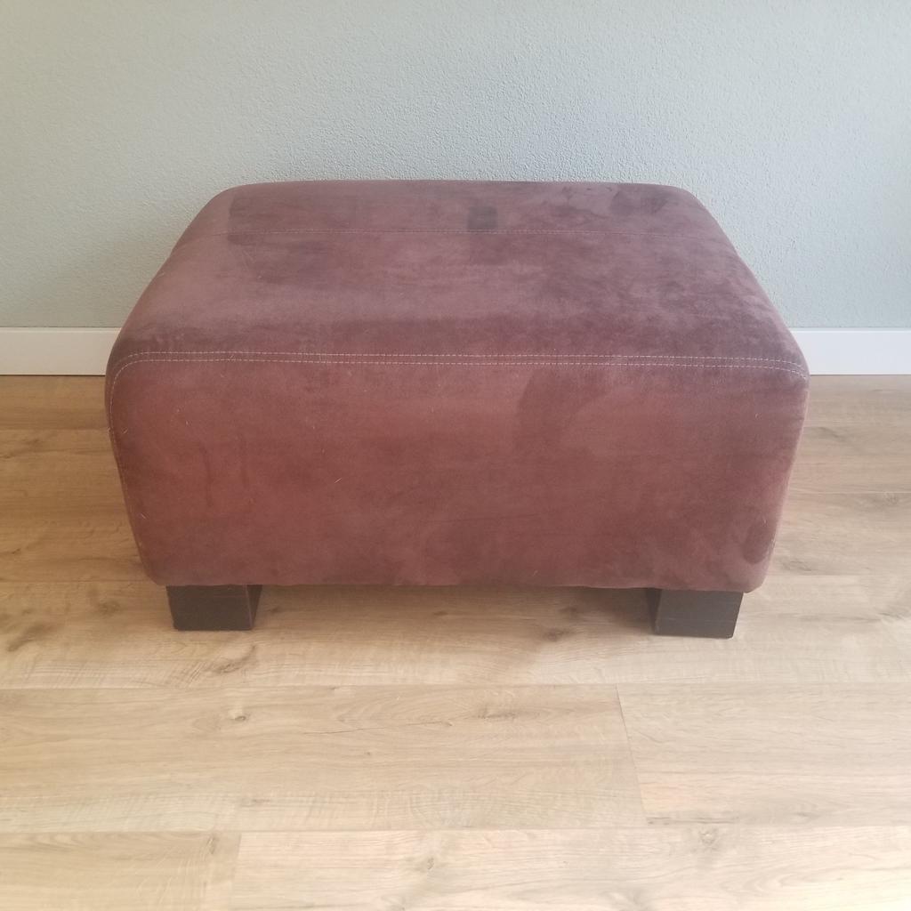 Bruine poef / voetenbank, Modern, Comfortabel, Gebruikt, 50 tot 75 cm, Ophalen of Verzenden