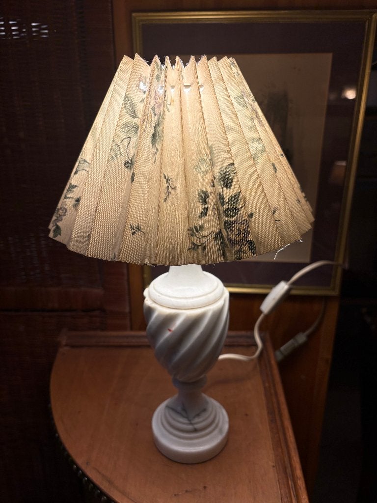 Prachtig wit albast of natuursteen Lampje., Ophalen of Verzenden