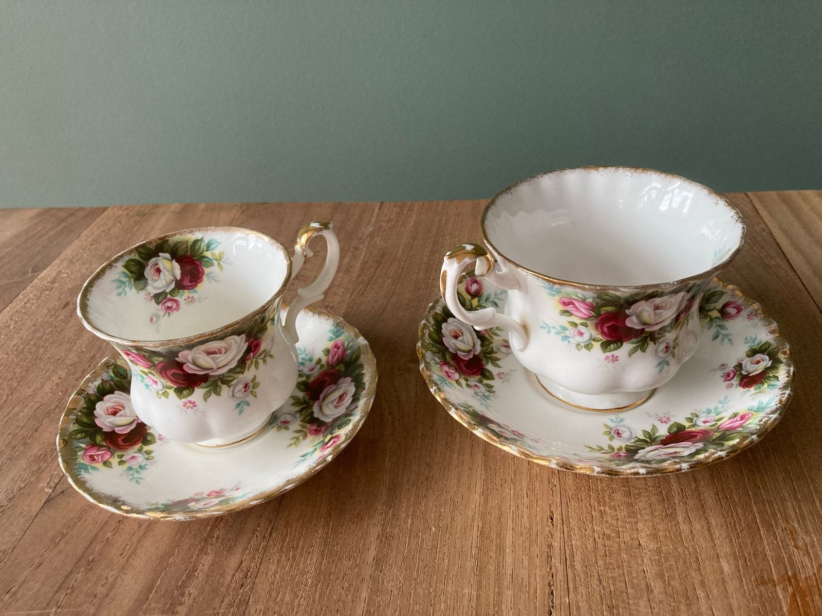Royal Albert Celebration theekopjes en schotels (2 sets), Ophalen of Verzenden