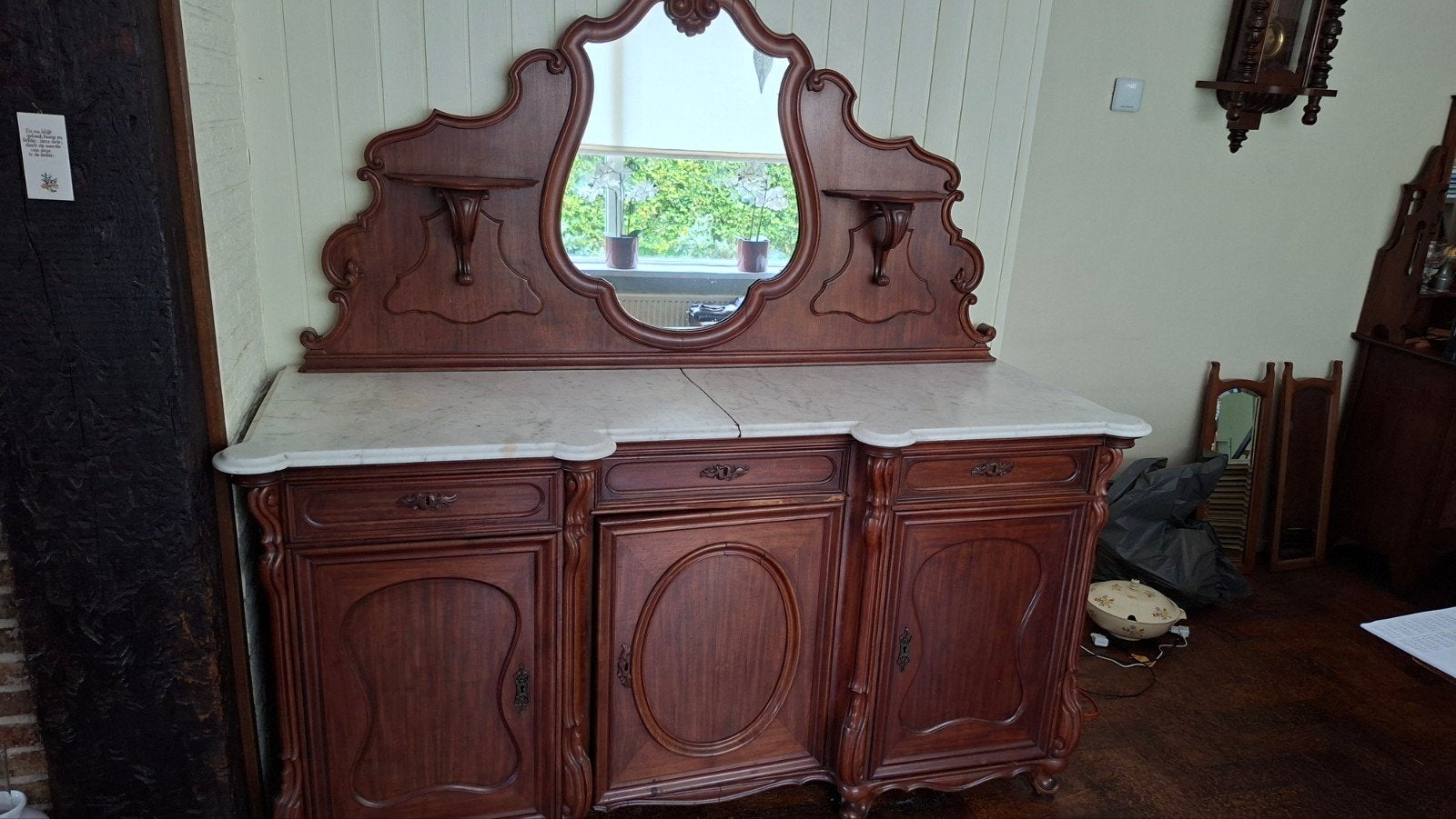 dressoir met spiegel en marmerblad, Ophalen, 25 tot 50 cm