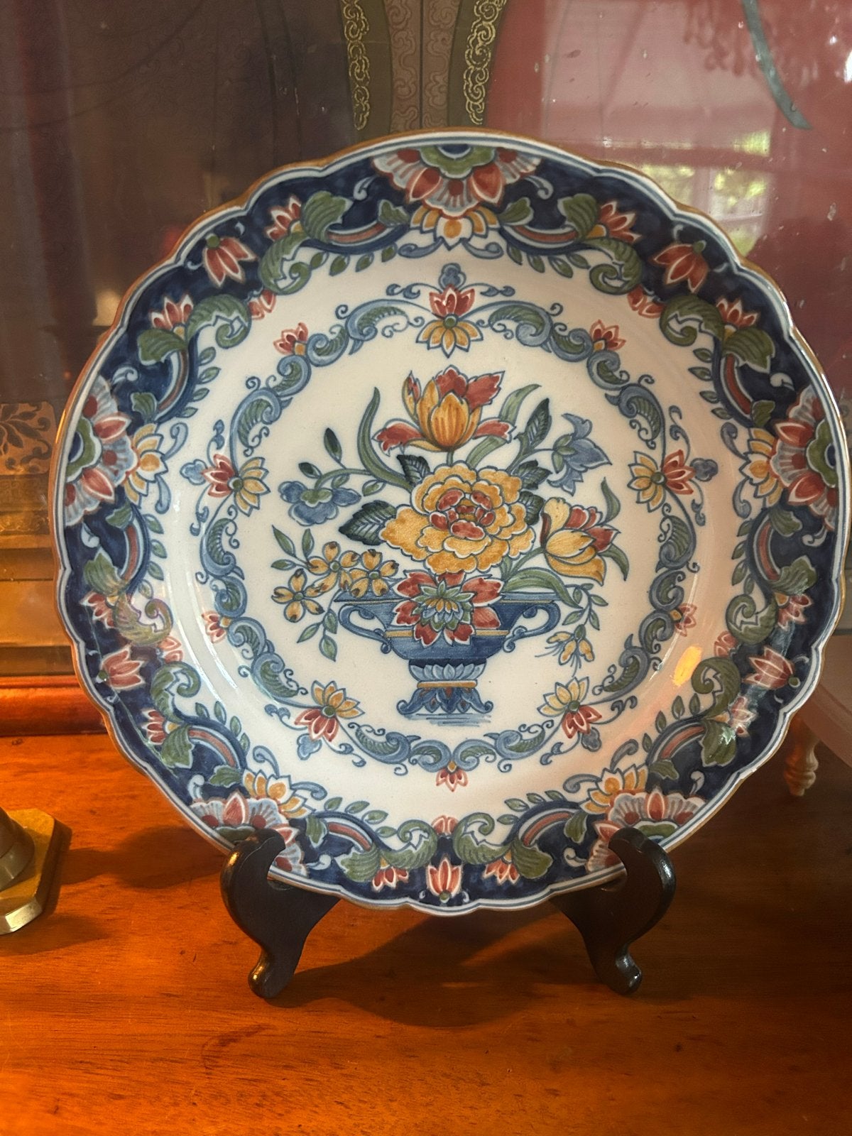 Makkum Aardewerk Wandbord met Bloemenmotief, Ophalen