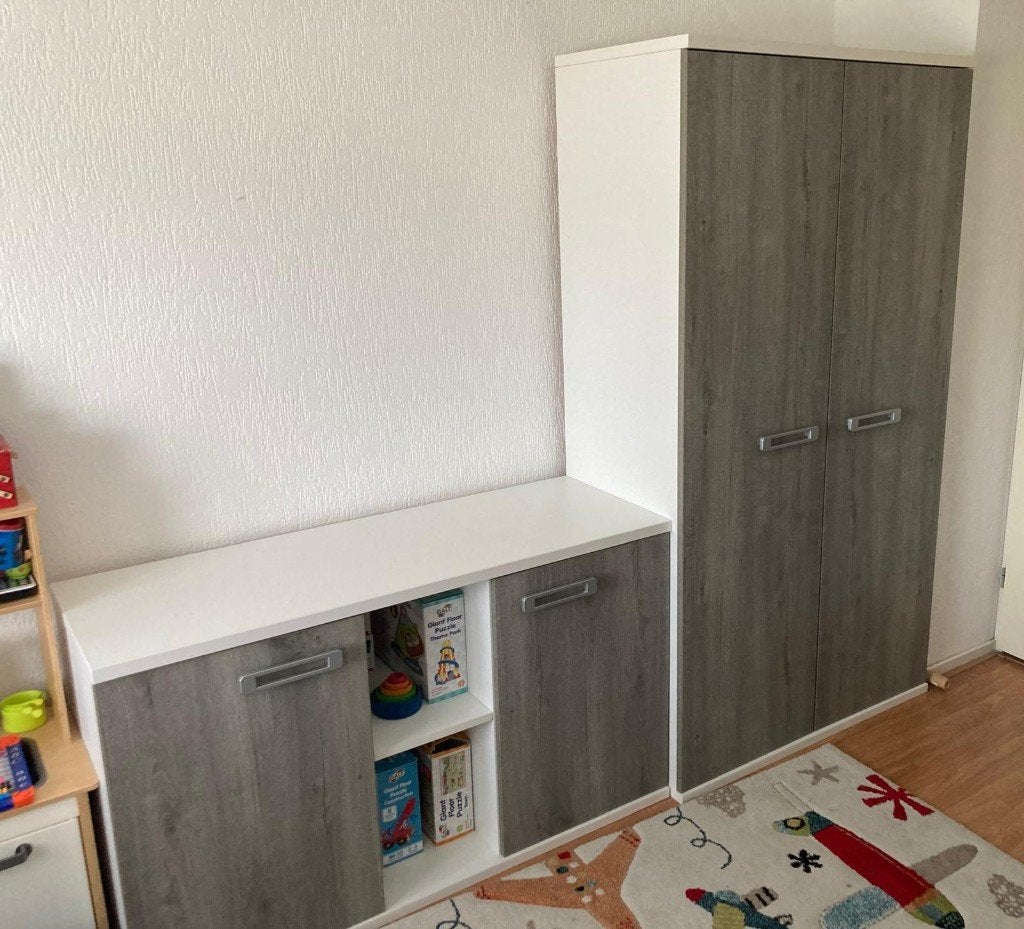 Mobiline babykamer 4-delig lichtgrijs/wit incl. matras, Kinderen en Baby's, Kinderkamer | Complete kinderkamers, Ophalen, Gebruikt