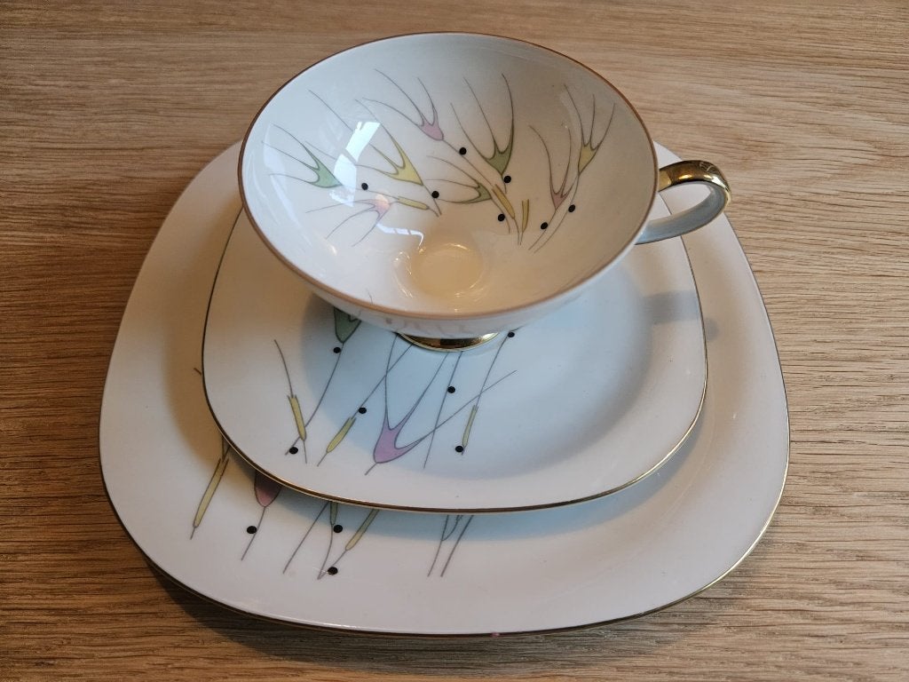 Vintage “Wunsiedel Bavaria” trio ontbijt servies set., Overige merken, Vintage, Ophalen of Verzenden, Zo goed als nieuw