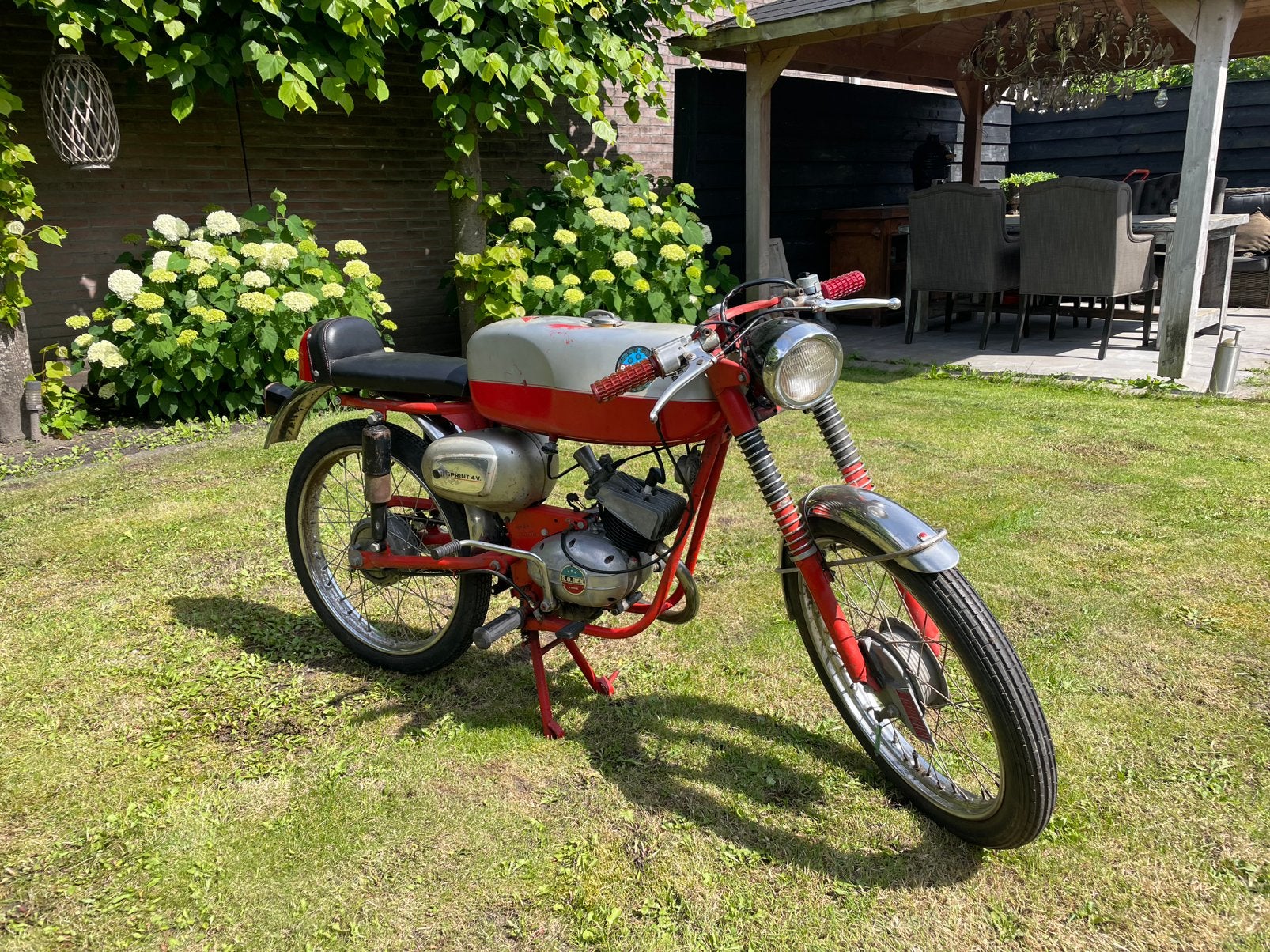 Benelli Sprint 4V. Super mooie patina!, Fietsen en Brommers, Brommers | Oldtimers, Overige merken, Ophalen