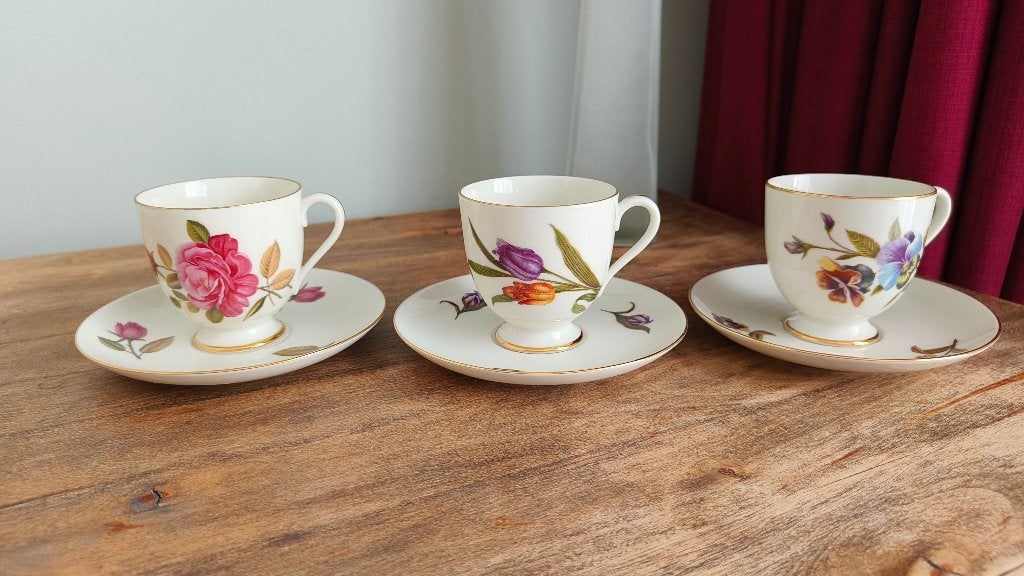 5 sets porseleinen kopje met schotel Alka Kunst Bavaria 2531, Ophalen of Verzenden, Zo goed als nieuw, Porselein, Kop en/of schotel