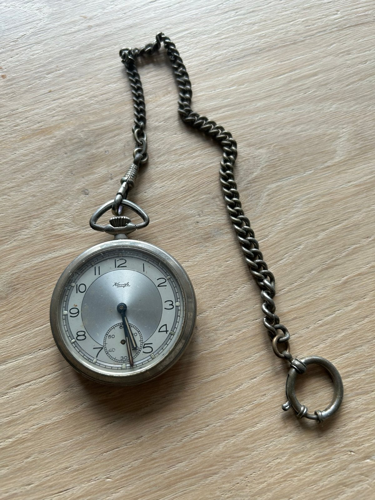 Vintage Zakhorloge met Ketting - Zilverkleurig, Zakhorloge, 1900 tot 1930, Met ketting, Zilver