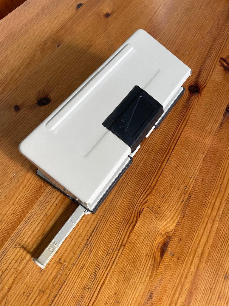 Leitz Perforator, Diversen, Bureau-accessoires, Ophalen of Verzenden, Zo goed als nieuw