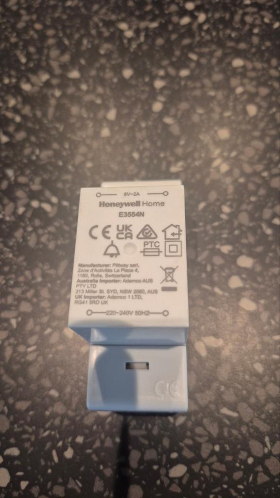 Honeywell Home E3554N Voeding/Adapter 8V-2A, Ophalen of Verzenden, Zo goed als nieuw