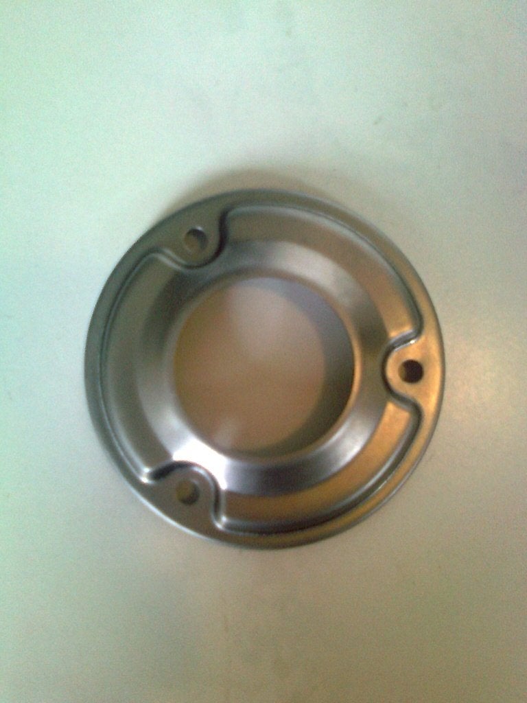 Te koop cover,mov.driv lt80 kap achter koppeling Suzuki LT80, Motoren, Verzenden, Nieuw