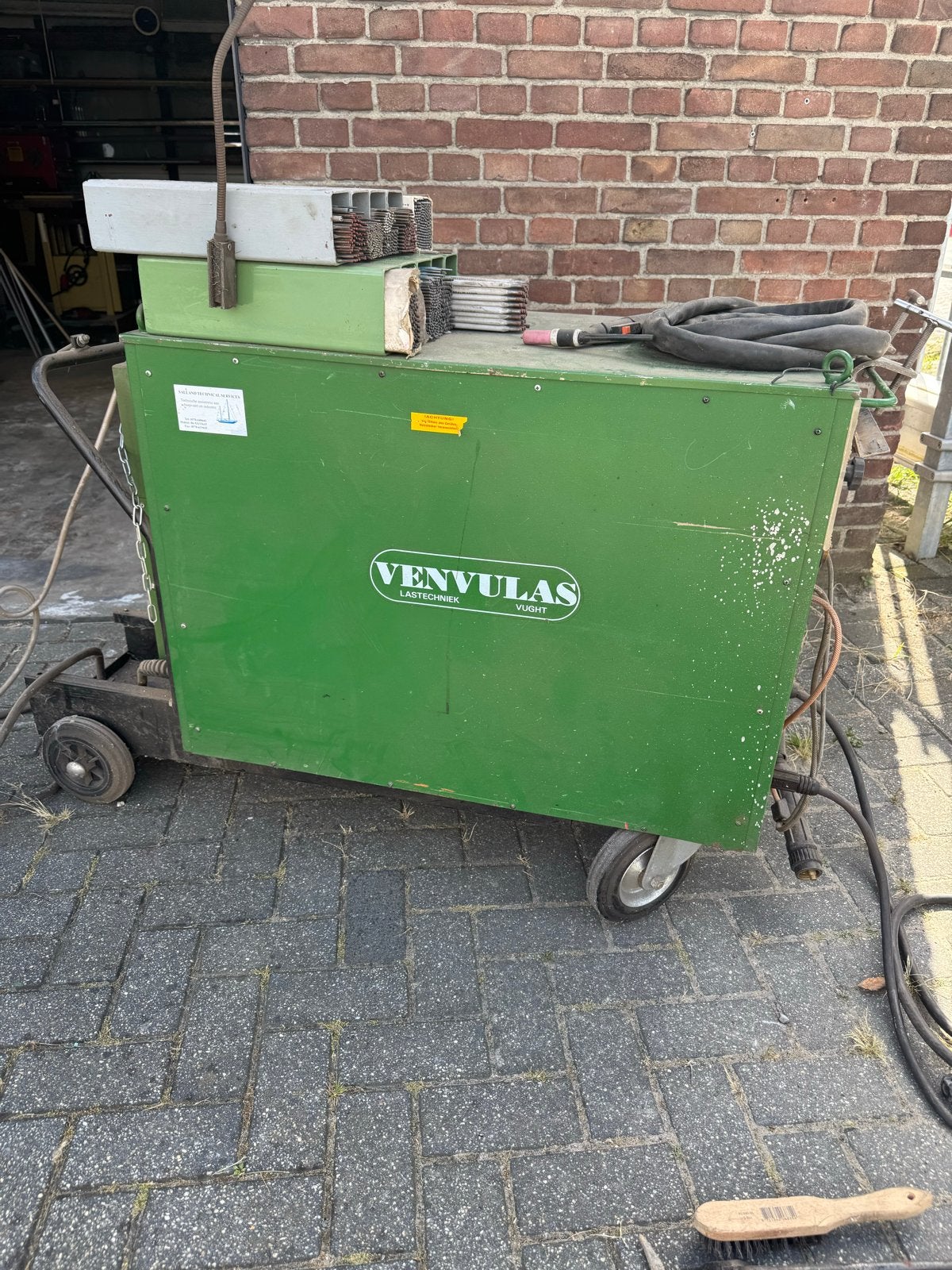 Venvulas Röwac Lasmachine met Gereedschappen en Elektroden, Doe-het-zelf en Verbouw, Ophalen, Gebruikt, 250 ampère of meer