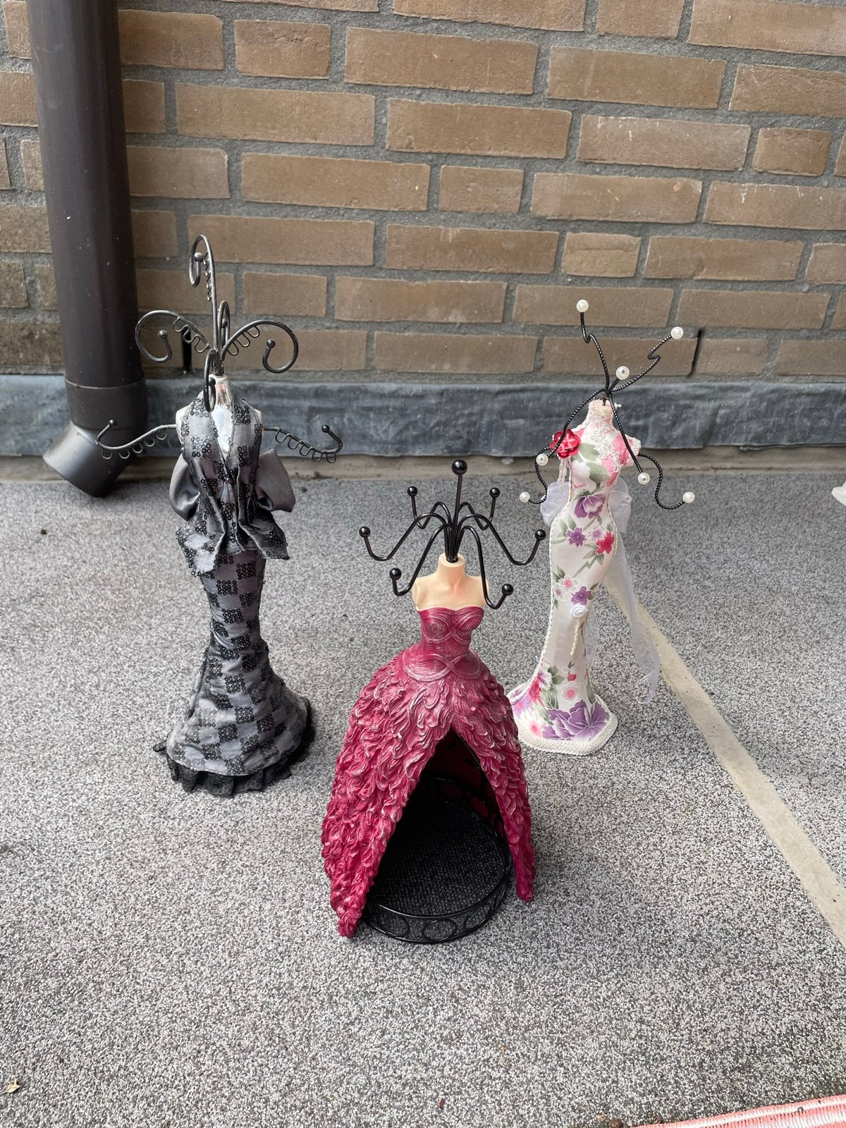 3 Elegante Sieraadstandaarden - Paspop figuren, Sieraden, Tassen en Uiterlijk, Ophalen, Zo goed als nieuw
