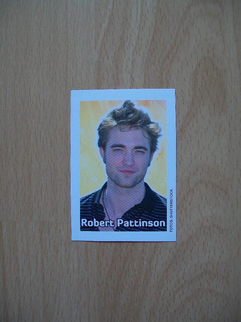 Robert Pattinson / Miley Cyrus kaart fankaart uit Duits t., Verzamelen, Muziek, Artiesten en Beroemdheden, Nieuw, Foto of Kaart