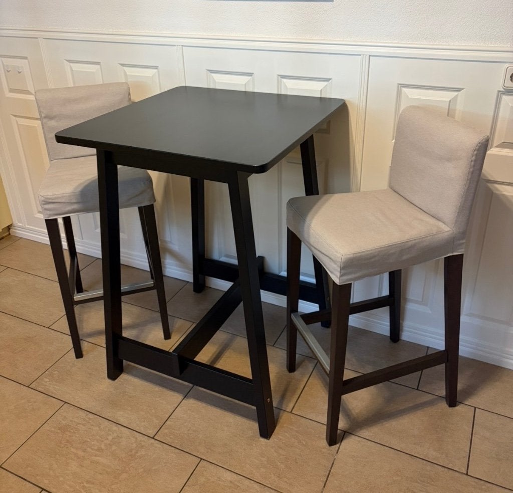 Bartafel met 2 barstoelen, Ophalen, Zo goed als nieuw