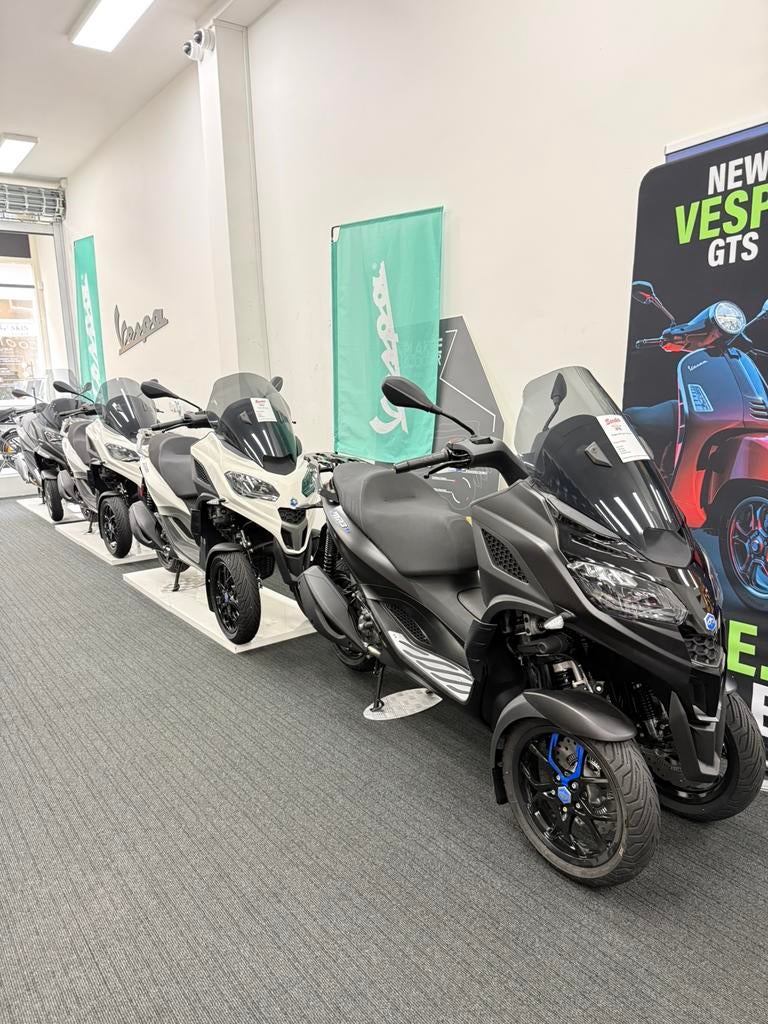 PIAGGIO MP3 310 HPE SPORT 2026 €1000 korting, 3100 cc, Scooter, Bedrijf, Meer dan 35 kW