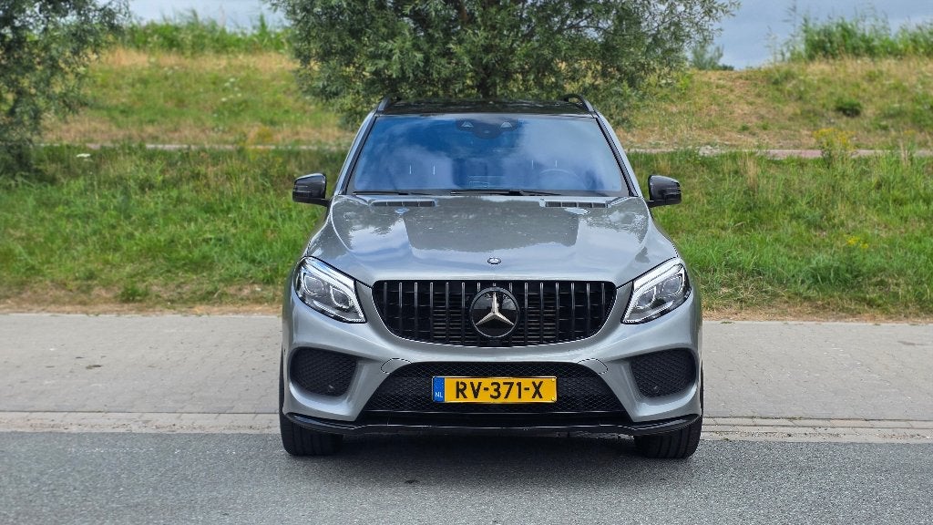 Mercedes-Benz GLE 350D AMG - Lucht, Navi, Trekhaak, Cruise, Auto's, Mercedes-Benz, Automaat, 15 km/l, 258 pk, 255 €/maand