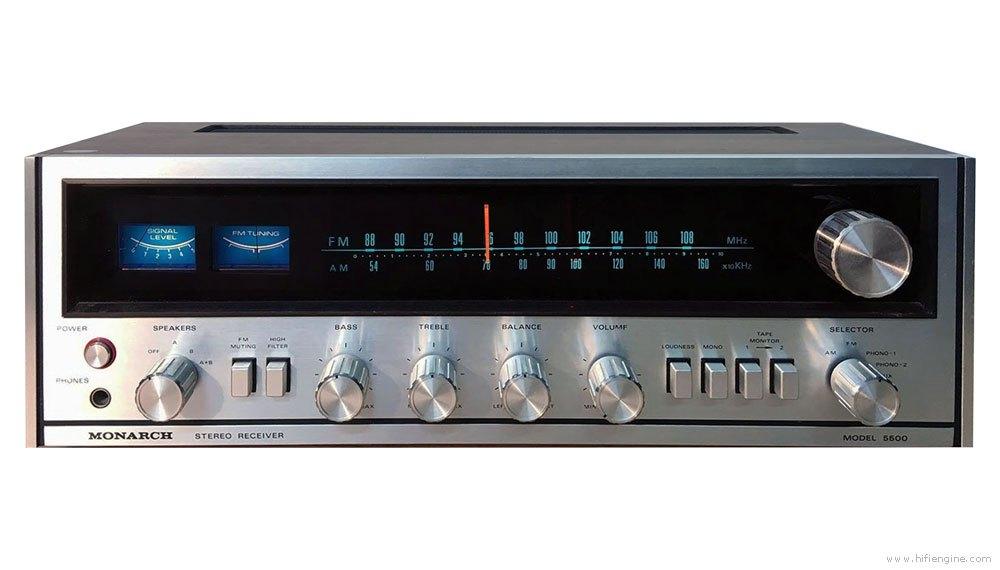 Vintage Monarch 5500 receiver in houten kast, Gebruikt, Ophalen, Overige merken, Minder dan 60 watt