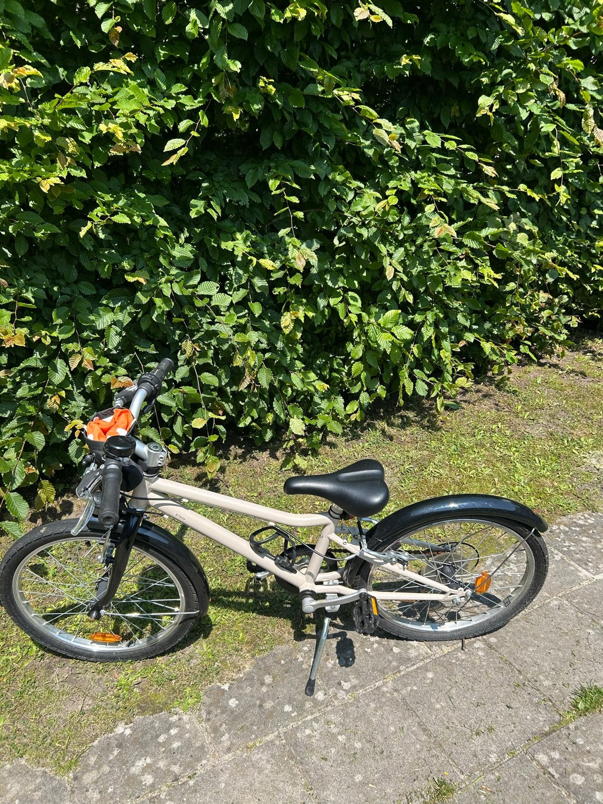 Kinderfiets met lekke banden, Ophalen, Gebruikt, Velgrem, 16 tot 20 inch