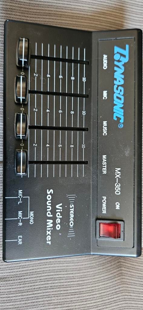 Dynasonic video sound mixer, Ophalen of Verzenden, Minder dan 5 kanalen