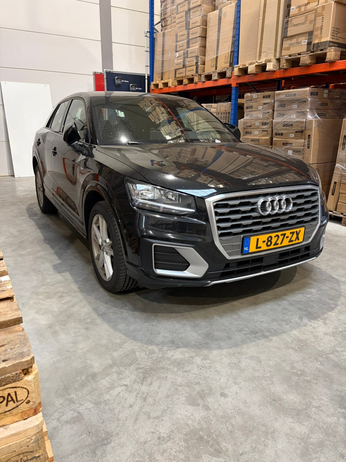 Audi Q2 1.4 Tfsi-150pk STronic 2018 Sport & S-Line zwart, Auto's, 4 cilinders, Verwarmde buitenspiegels, Zwart, Leder