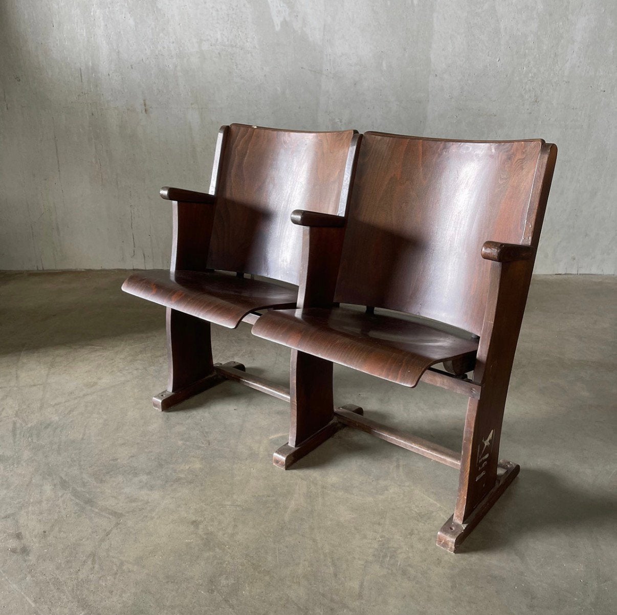 Thonet bioscoopstoel, theaterstoel, oude stoelen, stoel, Ophalen