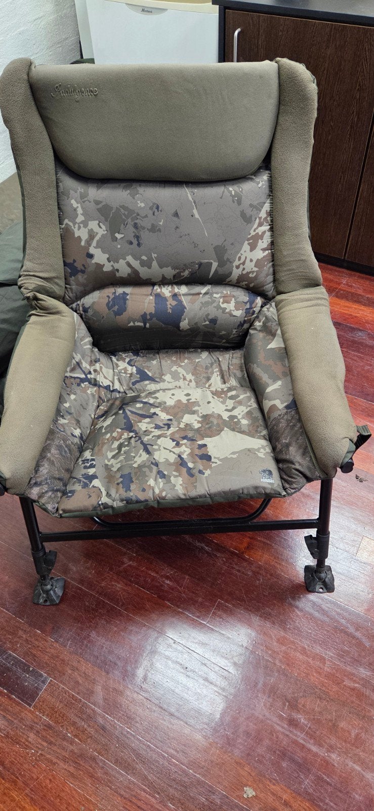 Nash Indulgence Camo stoel - zo goed  als nieuw, Ophalen, Zo goed als nieuw