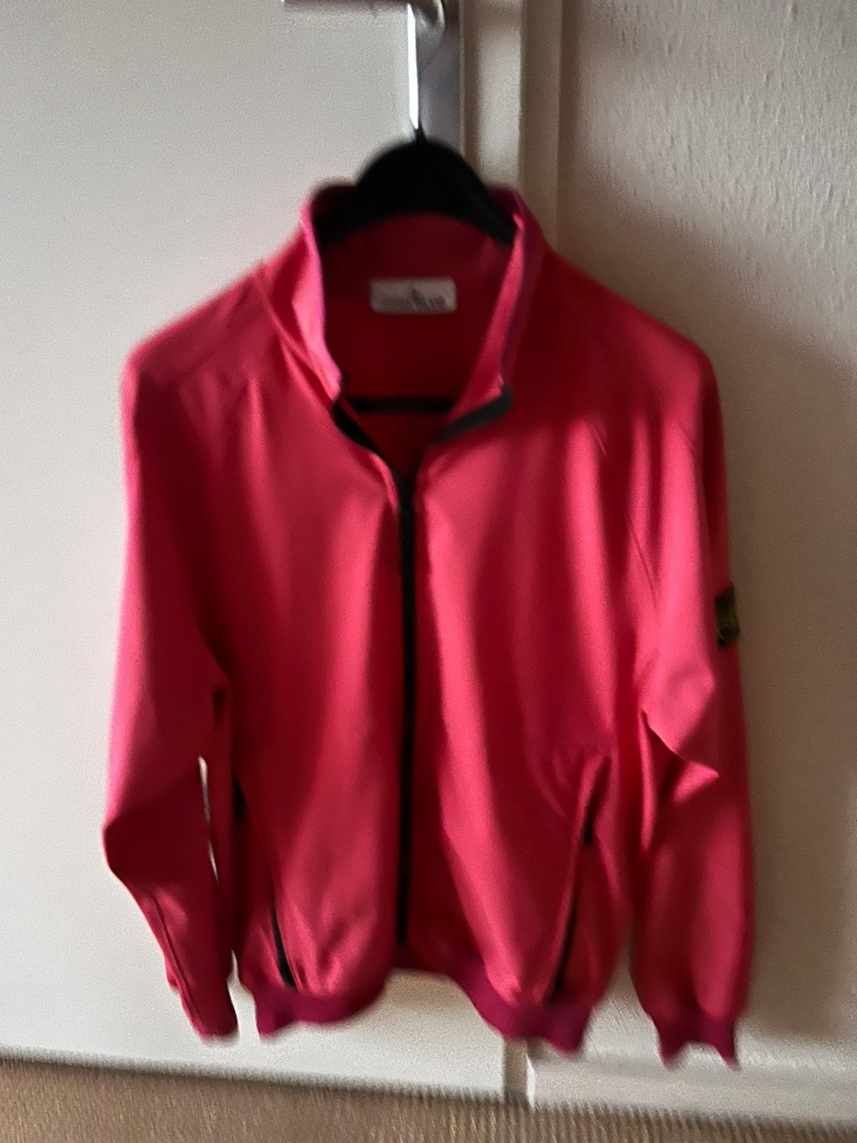 Stone Island Roze Jas – Maat M – Certilogo, Ophalen of Verzenden, Zo goed als nieuw, Maat 48/50 (M), Roze