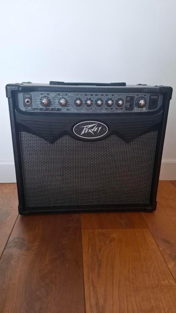 Peavey Vypyr 15 Gitaarversterker - 15 Watt, Ophalen, Zo goed als nieuw, Gitaar, Minder dan 50 watt