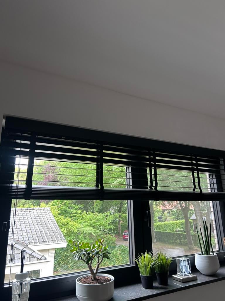 Zwarte velux, Ophalen, 150 tot 200 cm, Zo goed als nieuw, 100 tot 150 cm
