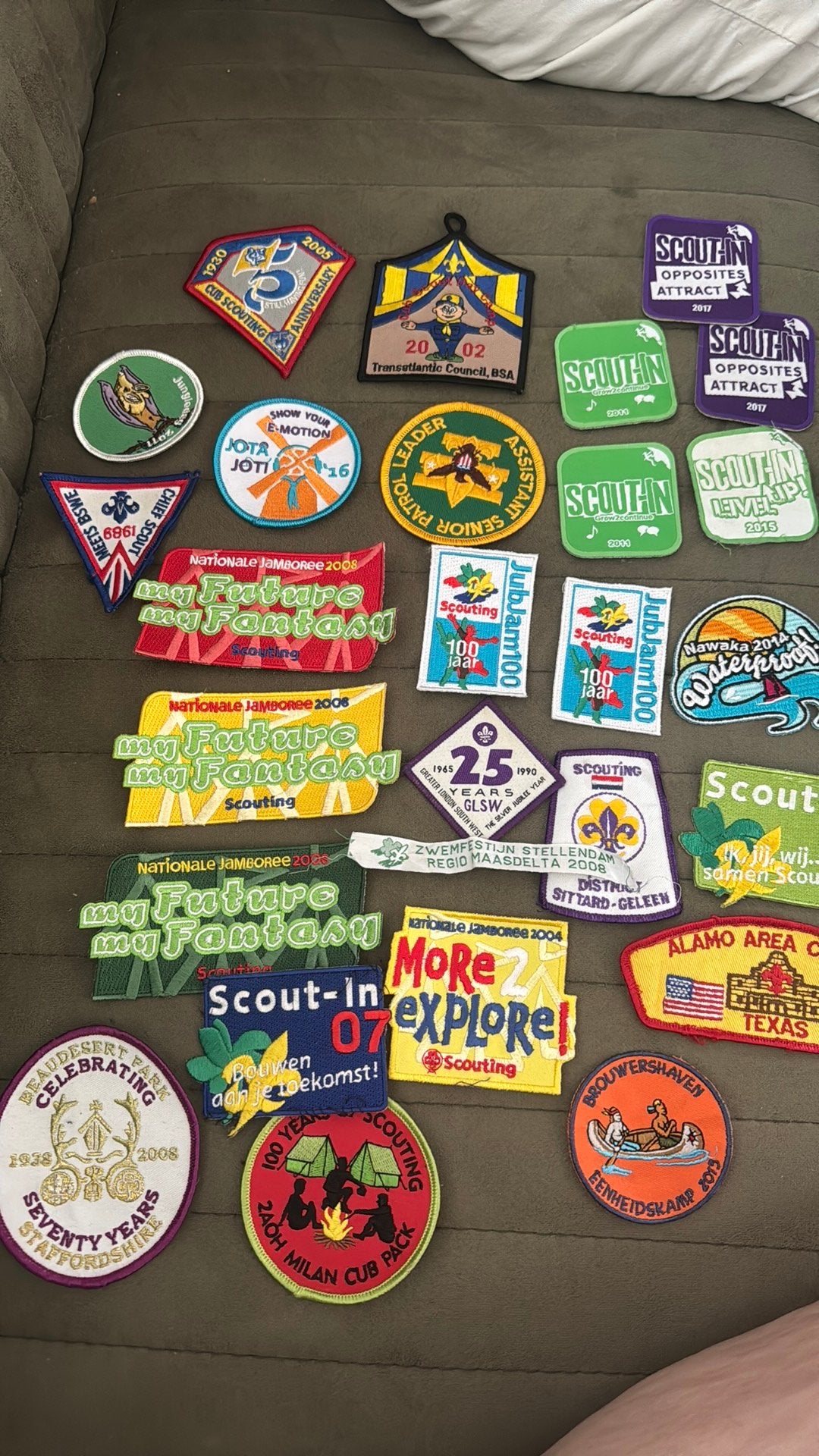 Grote collectie Scouting badges, emblemen en naambandjes, Ophalen of Verzenden, Zo goed als nieuw