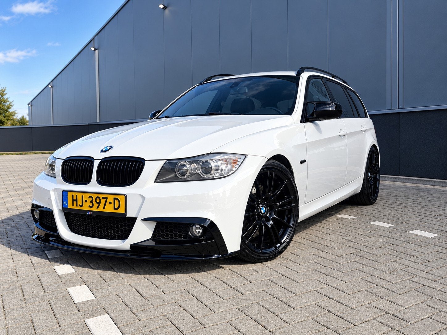 BMW 3-Serie 2.0 318 I Touring 105KW 2008 Wit, Auto's, Achterwielaandrijving, Wit, Handgeschakeld, Particulier