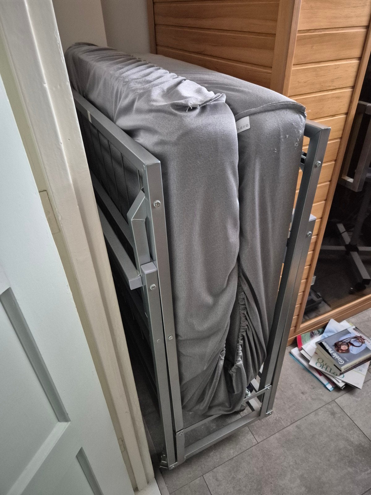 Logeerbed, Huis en Inrichting, Slaapkamer | Bedden, Ophalen, Eenpersoons, Zo goed als nieuw, 80 cm