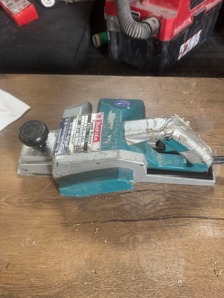 Makita schaafmachine, Ophalen, Zo goed als nieuw, 1200 watt of meer, Overige typen
