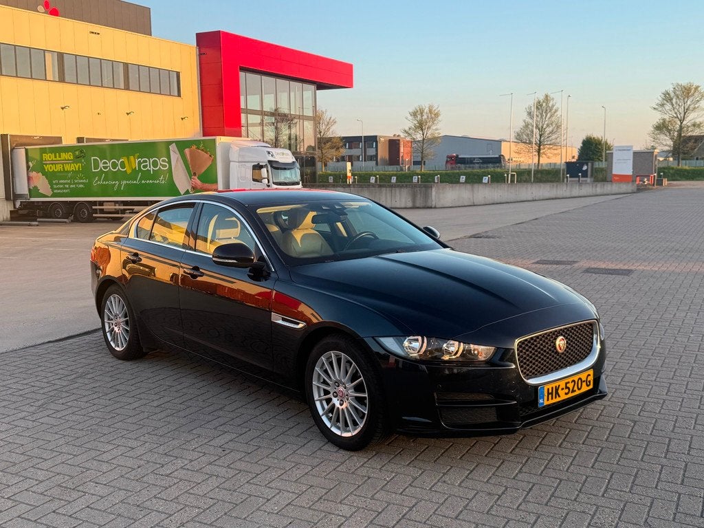 Jaguar XE 2.0 D Portfolio 255.000 NAP LEER CLIMA NAVIGATIE Z, Auto's, Jaguar, Achterwielaandrijving, Gebruikt, Euro 6, 4 cilinders