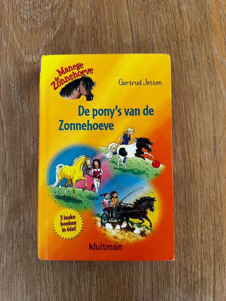 Manege de Zonnehoeve boek, Boeken, Kinderboeken | Jeugd | onder 10 jaar, Ophalen of Verzenden, Zo goed als nieuw, Fictie algemeen