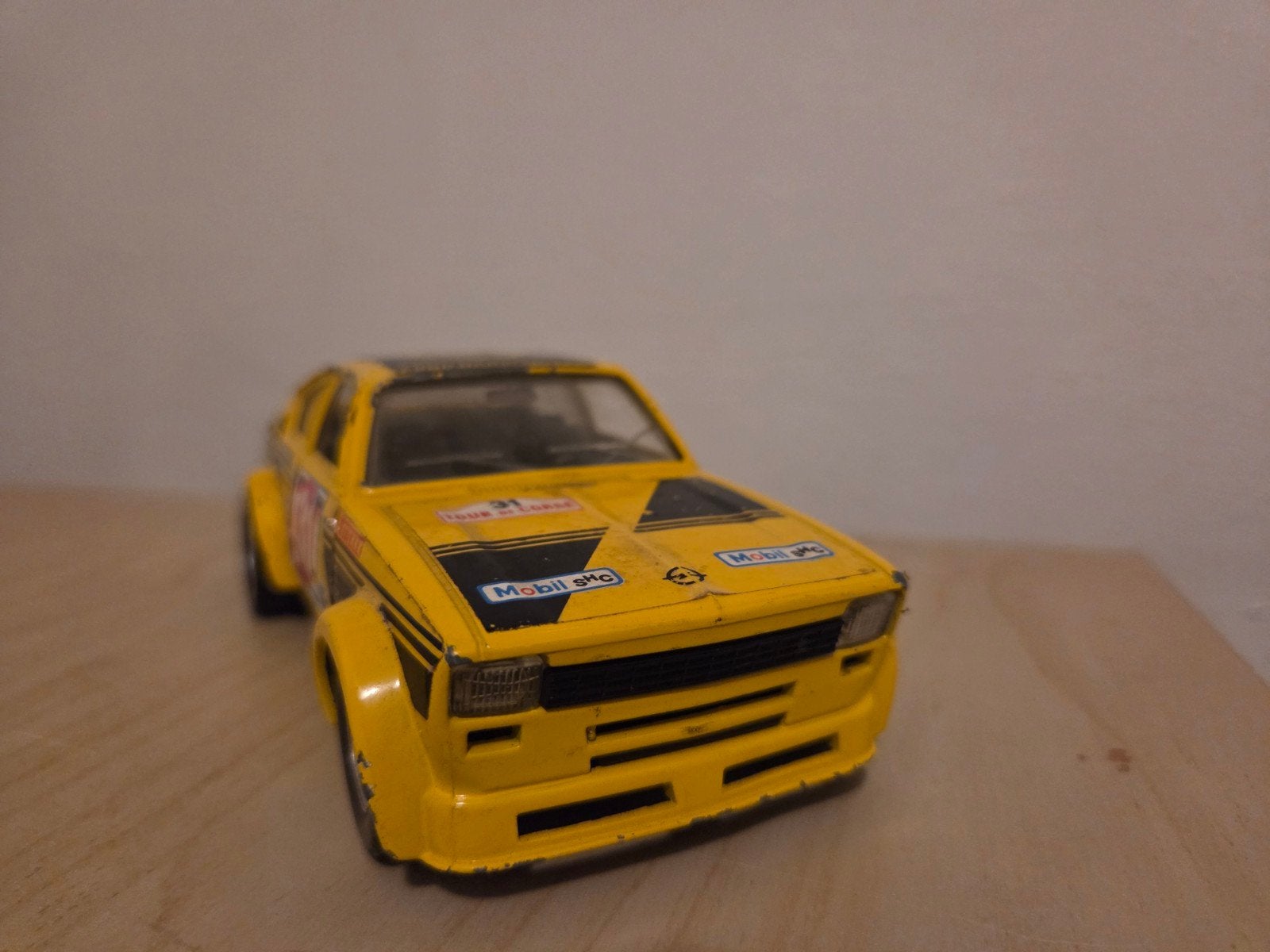 Opel Kadett GTE Rally Auto Model - Geel, Ophalen of Verzenden, Gebruikt